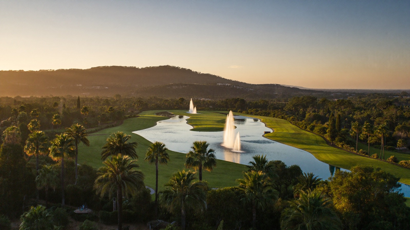 Championship fairways and lakes that define Palm Beach Gardens